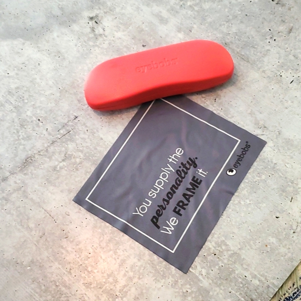 🎊🎊nwt eyebob case🎊